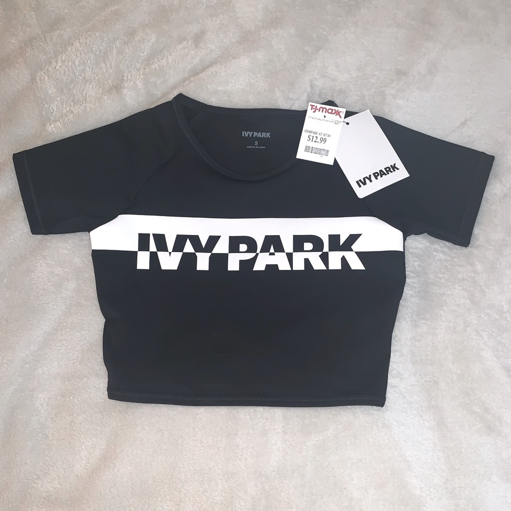 cropped activewear top. never worn